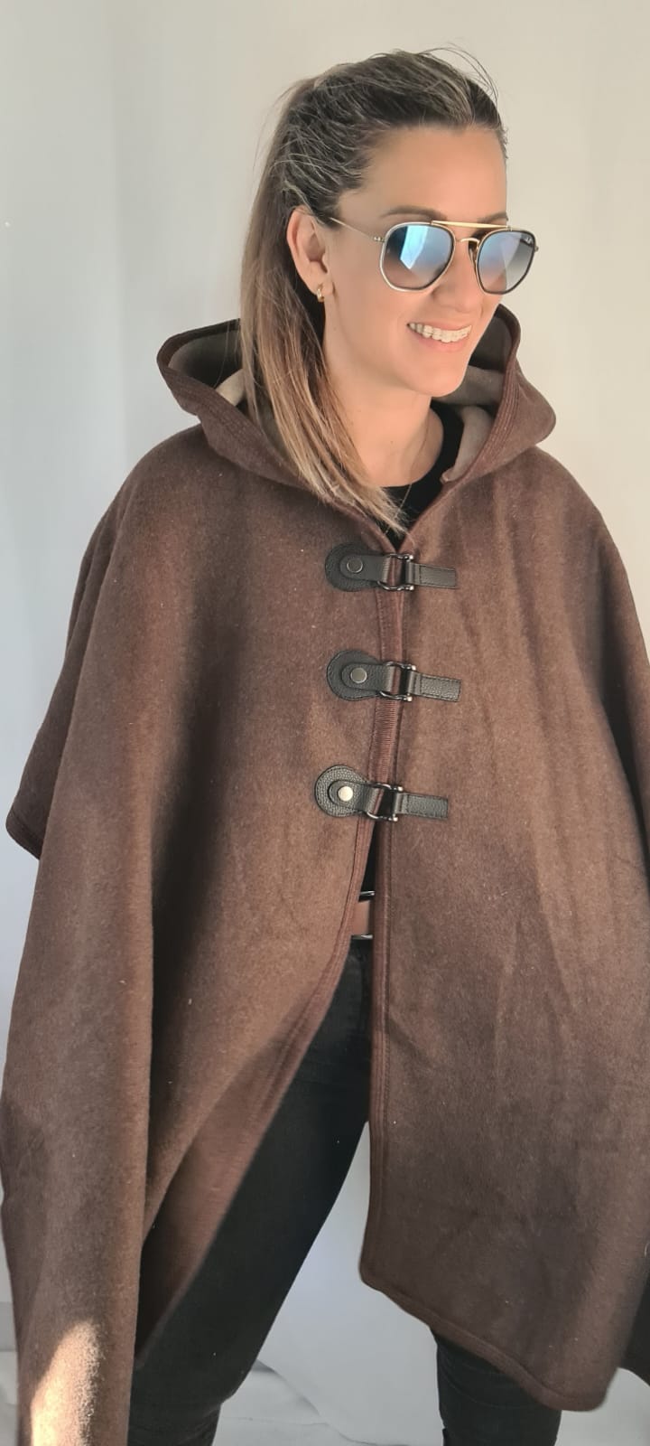 PONCHO ELVIRA