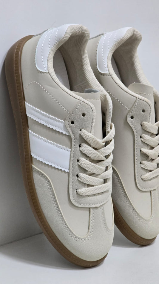 SNEAKER JULI
