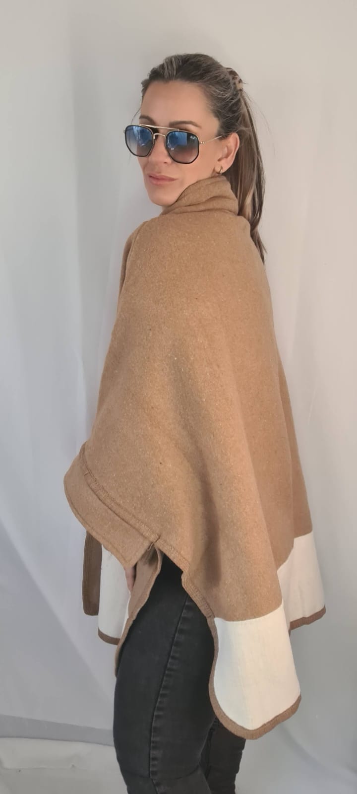 PONCHO LUISA