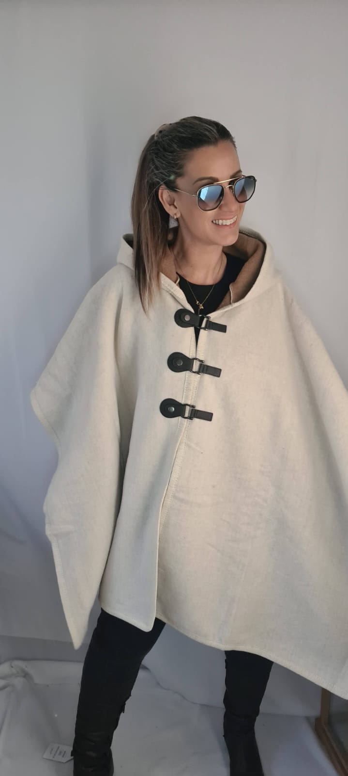 PONCHO ELVIRA
