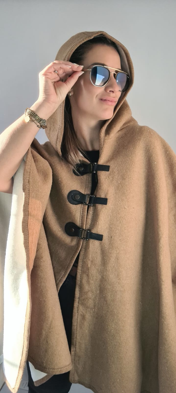 PONCHO ELVIRA